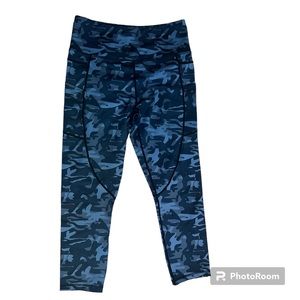 Zyia Active Camo Black‎ Leggings size large